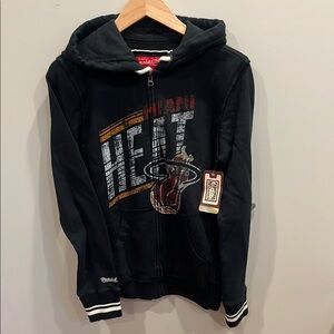 Mitchell & Ness Miami Heat Graphic Hoodie